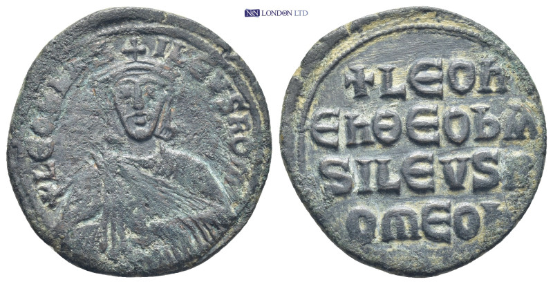 Leo VI, the Wise. 886-912. AE follis (27mm, 8.0 g). Constantinople mint. + LεOn ...