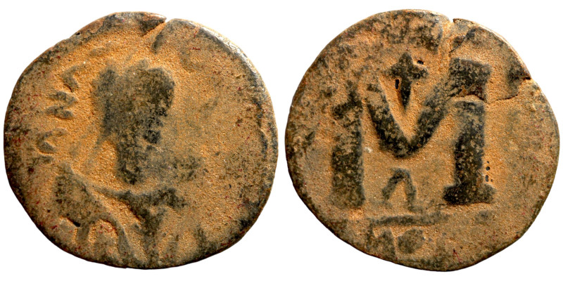 Justin I, 518-527. Follis (bronze, 2.90 g, 21 mm), Eastern imitation. DN IOYSTTI...