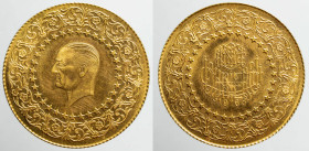 AFRICA / ASIA / OCEANIA - TURKEY - Republic (1923-date)

COIN :
100 Kurush - Kemal Atatürk - De Luxe Gold Coin
OBVERSE : - / Head of Ataturk lefgt...