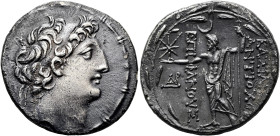 NÖRDLICHE LEVANTE. SELEUKIDEN. Antiochos VIII. Grypos, 125 - 96 v. Chr. Tetradrachme ø 31mm (15.22g). ca. 121/0 - 113 v. Chr. Mzst.Ake-Ptolemais. Vs.:...