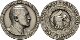 Drittes Reich
 Silbermedaille 1938 (F. Beyer) Die Ereignisse 1933-1938. Brustbild Adolf Hitlers nach rechts / Adlerkopf vor Hakenkreuz im Eichenkranz...