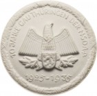 Drittes Reich - Porzellanmedaillen
 Weiße Porzellanmedaille 1935. 10 Jahre Gau Thüringen der NSDAP. Adler, auf der Brust Hoheitszeichen, zwischen den...