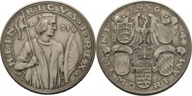 Medailleur Goetz, Karl 1875 - 1950
 Silbermedaille 1936. 1000. Todestag des deutschen Königs Heinrich I. Hüftbild des Königs mit Banner und Schild na...