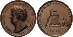 Medicina in nummis - Personen
Meyer, Heinrich 1767-1828 Bronzemedaille 1819 (C. Voigt/G. Loos) Brustbild des Berliner Physiologen nach links / Altar ...