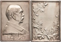 Personenmedaillen
Bismarck, Fürst Otto von 1815-1898 Silberplakette o.J. (B. H. Mayer) Auf seinen Tod. Brustbild nach rechts über Kleeblattsymbol auf...