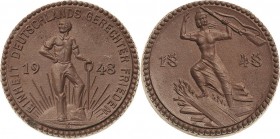 Porzellanmedaillen Medaillen der Meißner Porzellanmanufaktur
Berlin Braune Porzellanmedaille 1948. Einheit Deutschlands gerechter Frieden. Stehender ...