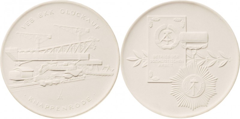 Porzellanmedaillen - Medaillen der Meißner Porzellanmanufaktur
Knappenrode Weiß...