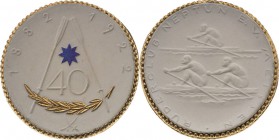 Porzellanmedaillen - Medaillen der Meißner Porzellanmanufaktur
Meißen Braune und weiße Porzellanmedaillen 1922. 40-Jahrfeier des Ruderclub Neptun. 2 ...