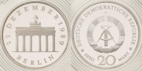 Gedenkmünzen Polierte Platte
 20 Mark 1990. Brandenburger Tor - Silber Im verplombten Originaletui Jaeger 1635 S Polierte Platte