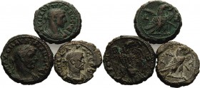 Römische Münzen
Lot-3 Stück Interessante Serie Alexandrinischer Provinzialmünzen. Aurelian-BI-Tetradrachme 273 (=Jahr 5). Probus-BI-Tetradrachme 278 ...