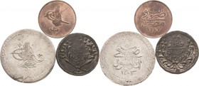 Osmanisches Reich
Lot-3 Stück Interessantes Lot osmanischer und sudanesischer Münzen. Dabei: Osmanisches Reich - 2 Kurush Islambul AH 1203/5, 10 Para...