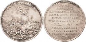 Habsburg
Leopold I. 1657-1705 Silbermedaille 1686 (Lauffer) Einnahme von Buda. Kämpfende Soldaten vor Stadtansicht, darüber Engel mit Kreuz und Palme...