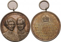 Braunschweig-Lüneburg
Ernst August 1913-1918 Silbermedaille 1913 (Oertel) Thronbesteigung des Herzogpaares. Brustbilder von Ernst August und seiner G...