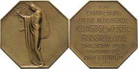 Dresden
 Achteckige Bronzeplakette 1906 (Hermann Fritz/Glaser & Sohn) 3. Deutsche Kunstgewerbe-Ausstellung in Dresden. Frauengestalt mit Ölbäumchen n...