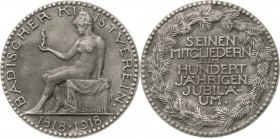 Karlsruhe
 Zinngußmedaille 1918 (H. Ehehalt) 100 Jahre Badischer Kunstverein. Auf Kubus sitzende Frauengestalt hält in der Rechten eine Statuette / 7...