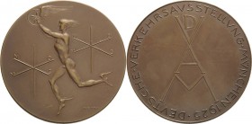 München
 Bronzemedaille 1925 (K. Roth) Deutsche Verkehrsausstellung in München. Merkur läuft mit erhobenem Flügelrad nach links, im Feld symbolisiert...