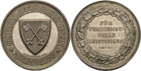 Regensburg-Stadt
 Silbermedaille o.J. (Weckwerth) Preismedaille des Geflügelzuchtvereins. Stadtschild / 4 Zeilen im Lorbeer-Eichenkranz. 35,3 mm, 18,...