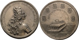 Sachsen-Gotha (Gotha-Altenburg)
Johann Wilhelm 1677-1707 Zinnmedaille 1707 (Koch) Auf seinen Tod. Geharnischtes Brustbild nach rechts / Sarkophag mit...