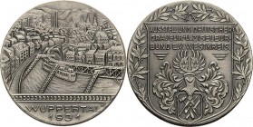 Wuppertal
 Versilberte Bronzemedaille 1931 (Hermann Dürrich) Ausstellung Deutscher Graveur- und Ziseleurbund e.V. Westkreis. Stadtansicht von Wuppert...
