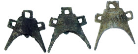 CHINA und Südostasien

China

Chou-Dynastie 1122-255 v. Chr.

3 x Bronze-Glockengeld, wohl Chunqiu-Periode ca. 770/446 v. Chr. Kleine Form mit j...