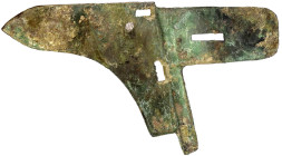 CHINA und Südostasien

China

Chou-Dynastie 1122-255 v. Chr.

Bronze-Axt, sogenanntes "Ge" (= Hellebarde) des Staates Yue um 475/220 v. Chr. 149...