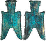 CHINA und Südostasien

China

Chou-Dynastie 1122-255 v. Chr.

Bronze-Spatengeld mit flachem Griff ca. 350/250 v.Chr. "pointed foot". Fu Yi. sehr...