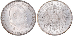 Reichssilbermünzen J. 19-178

Bayern

Luitpold 1911-1912

5 Mark 1911 D. Zum 90 jähr. Geb. fast Stempelglanz, Prachtexemplar. Jaeger 50.
