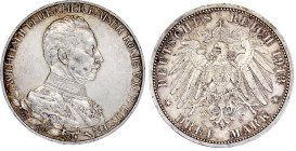 Reichssilbermünzen J. 19-178

Preußen

Wilhelm II., 1888-1918

3 Mark 1913 A. Regierungsjubiläum. Polierte Platte, kl. Kratzer und etwas beriebe...