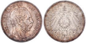 Reichssilbermünzen J. 19-178

Sachsen

Albert, 1873-1902

5 Mark 1902 E. Auf seinen Tod. prägefrisch/fast Stempelglanz, kl. Randfehler, schöne P...
