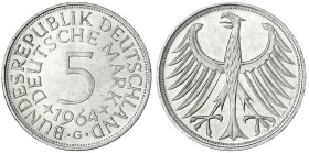 Münzen der Bundesrepublik Deutschland

Kursmünzen

5 Deutsche Mark Silber 1951-1974

1964 G. fast Stempelglanz aus Erstabschlag. Jaeger 387.