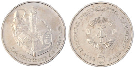 Münzen der Deutschen Demokratischen Republik

Gedenkmünzen der DDR

5 Mark 1983 A, Wartburg bei Eisenach. Randschrift läuft rechts herum. prägefri...