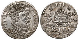Stefan Batory, Trojak Ryga 1586 - duża głowa, rozetki