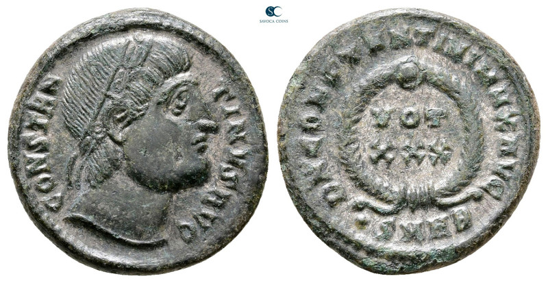 Constantine I the Great AD 306-337. Heraclea
Follis Æ

19 mm, 3,49 g



V...