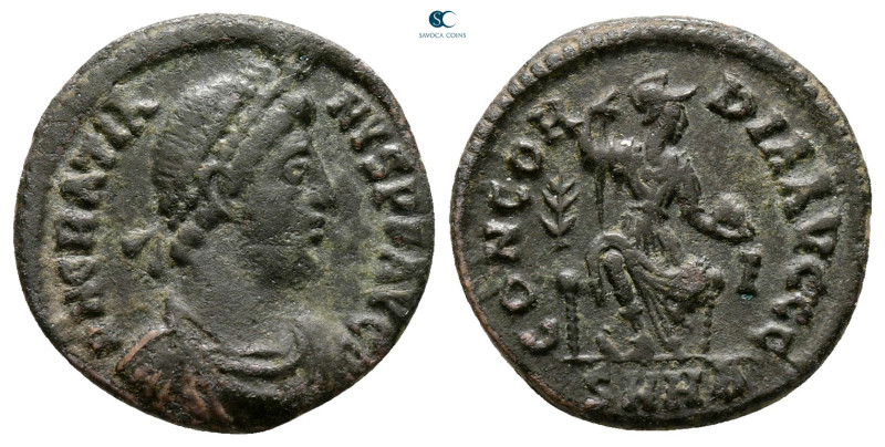 Gratian AD 375-383. Heraclea
Follis Æ

18 mm, 2,39 g



Very Fine