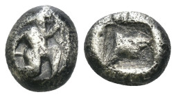 Achaemenid Empire. Artaxerxes I. - Xerxes II. (455-420 BC). AR Siglos. Weight 1.07 gr - Diameter 0.8 mm