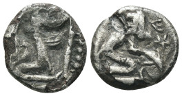 Achaemenid Empire. Artaxerxes I. - Xerxes II. (455-420 BC). AR Siglos. Weight 2.20 gr - Diameter 13 mm