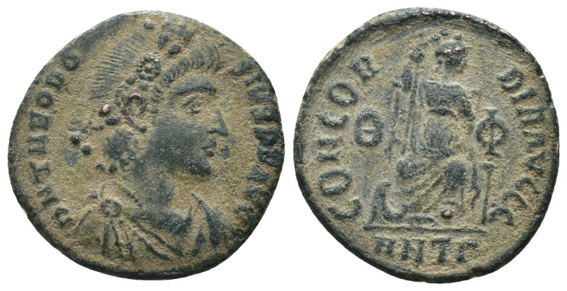 Theodosius I. (378-383 AD). Follis. Antioch. Obv: D N THEODOSIVS P F AVG. pearl-...