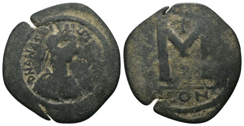 Anastasius I. (491-518 AD). Follis. Constantinople. Obv: D N ANASTAIUS P P AVG. ...