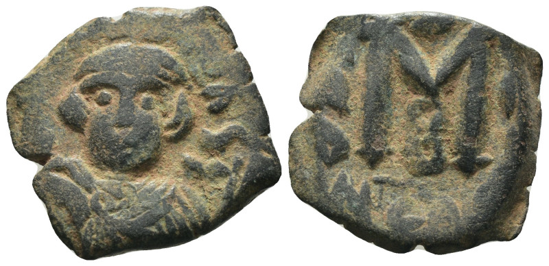 Byzantine Empire. undefined. Æ Follis. Weight 5.17 gr - Diameter 19 mm