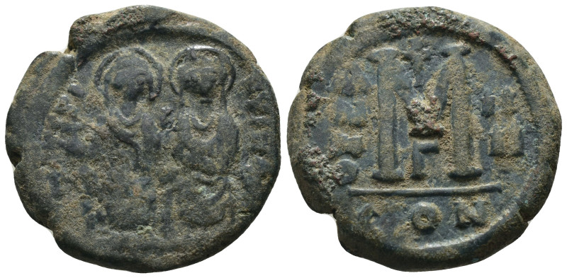 Justin II. and Sophia. (565-578 AD). Follis. Constantinople. Obv: Justin II. and...