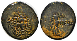 Paphlagonia. Amastris circa 85-65 BC. Bronze AE
Aegis with Gorgon's head at center
Rev. AMAΣ-TPE, Nike advancing right, holding palm.

7,44 g - 22...