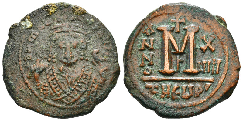 Byzantine Coin AE Follis. 11,29 g - 29,05 mm