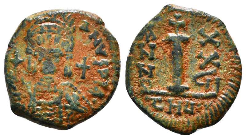 Byzantine Coin AE Follis. 4,25 g - 19,62 mm