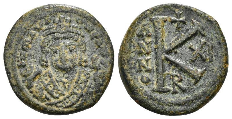 Byzantine Coin AE Follis. 5,71 g - 21,29 mm