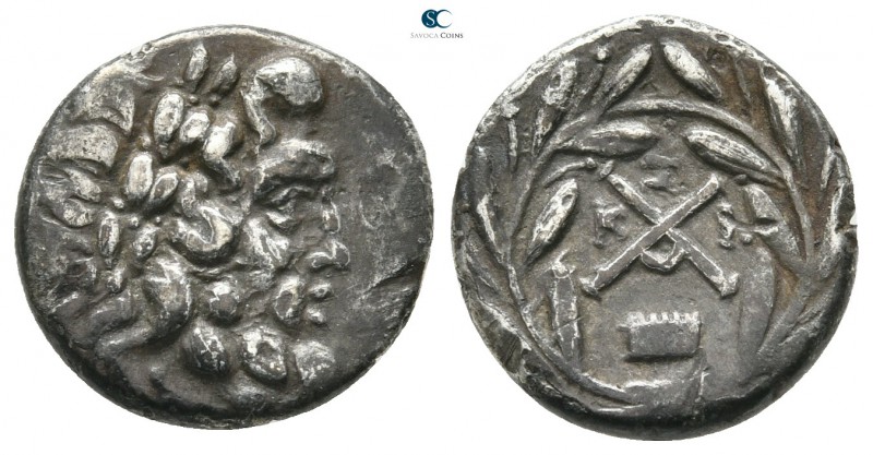 Achaia. Achaian League. Megalopolis 167-146 BC. 
Hemidrachm AR

15mm., 2,29g....