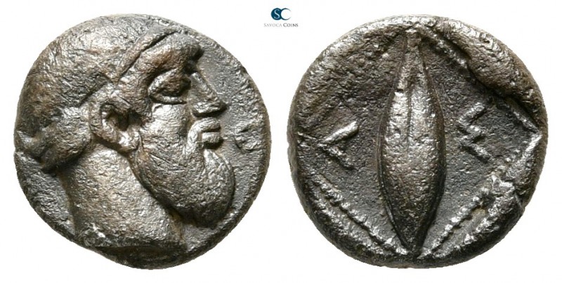 Ionia. Magnesia ad Maeander 470-450 BC. 
Obol AR

10mm., 1,01g.

Bearded ma...
