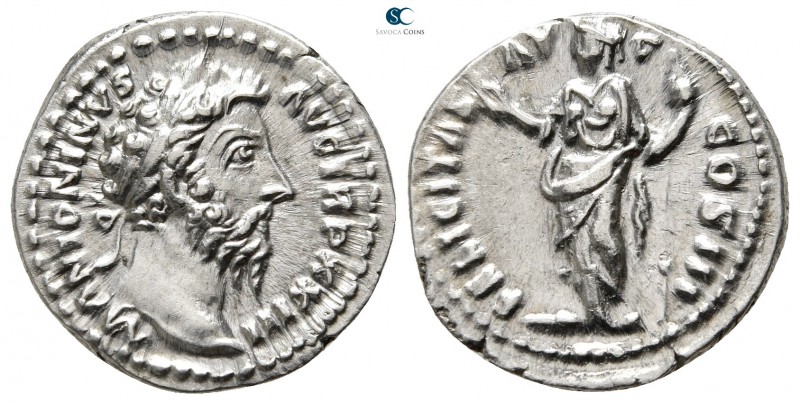 Marcus Aurelius AD 161-180. Rome
Denarius AR

19mm., 3,01g.

M ANTONINVS AV...