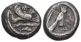 PHOENICIA. Tyre. Uncertain king (Circa 425-394 BC). Shekel.
Obv: Deity, holding reins and bow, riding hippocamp right above two lines of waves; below,...