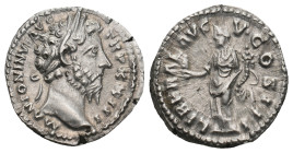 MARCUS AURELIUS (161-180). Denarius. Rome.
Obv: M ANTONINVS AVG TR P XXIII.
Laureate head right.
Rev: LIBERAL AVG V COS III.
Liberalitas standing left...