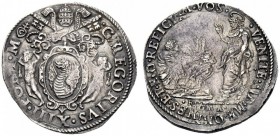 UNA PRESTIGIOSA COLLEZIONE DI MONETE DEI ROMANI PONTEFICI 
 Gregorio XIII (Ugo Boncompagni) 1572 – 1585 
 Testone, AR 9,44 g. GREGORIVS XIII PONT M ...